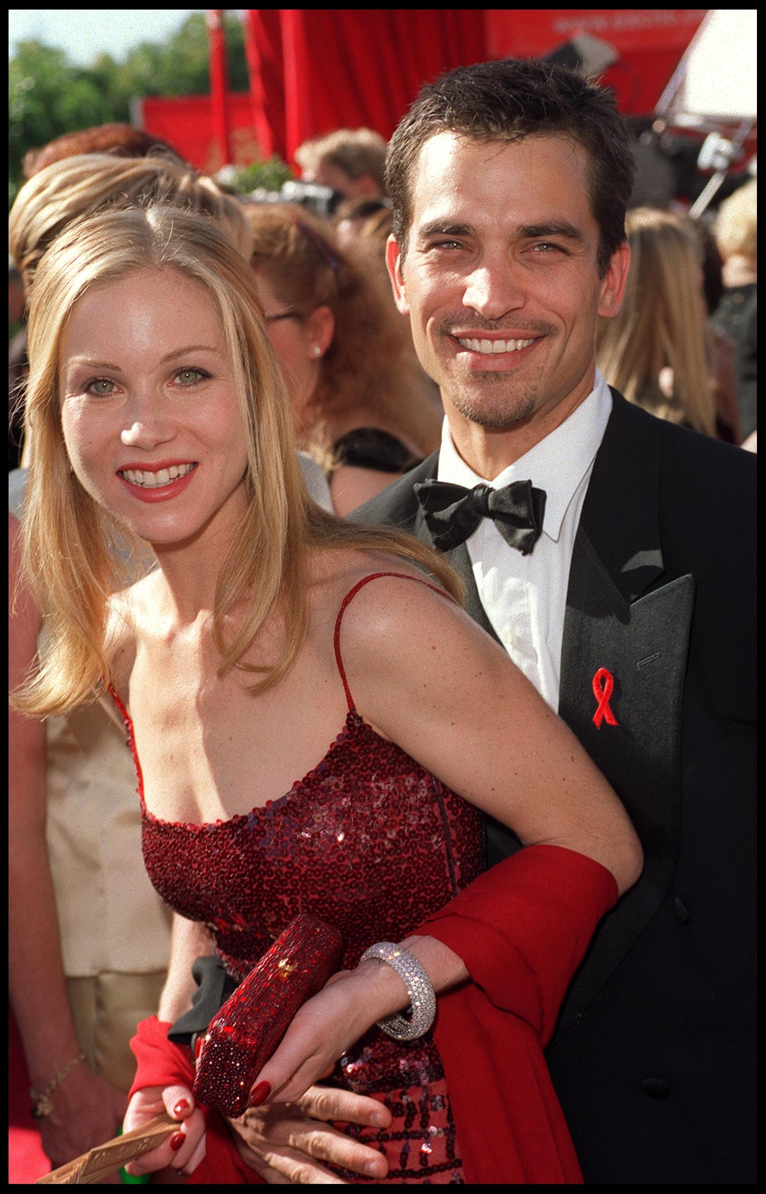 91299_christina_applegate01.jpg
