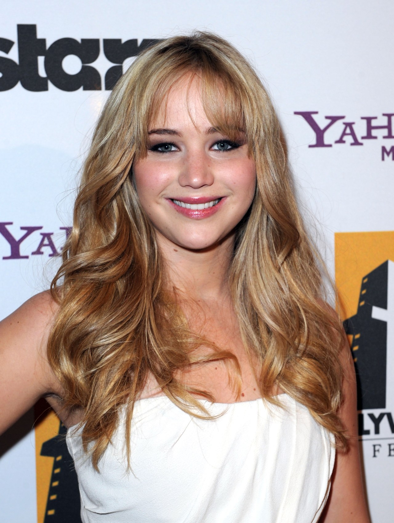 14th Annual Hollywood Awards Gala - Red Carpet