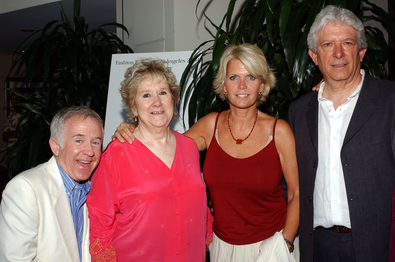 LA : Kirsty Hume Hosts Fashion Forward Fundraiser Benefitting Friendly House and CLARE