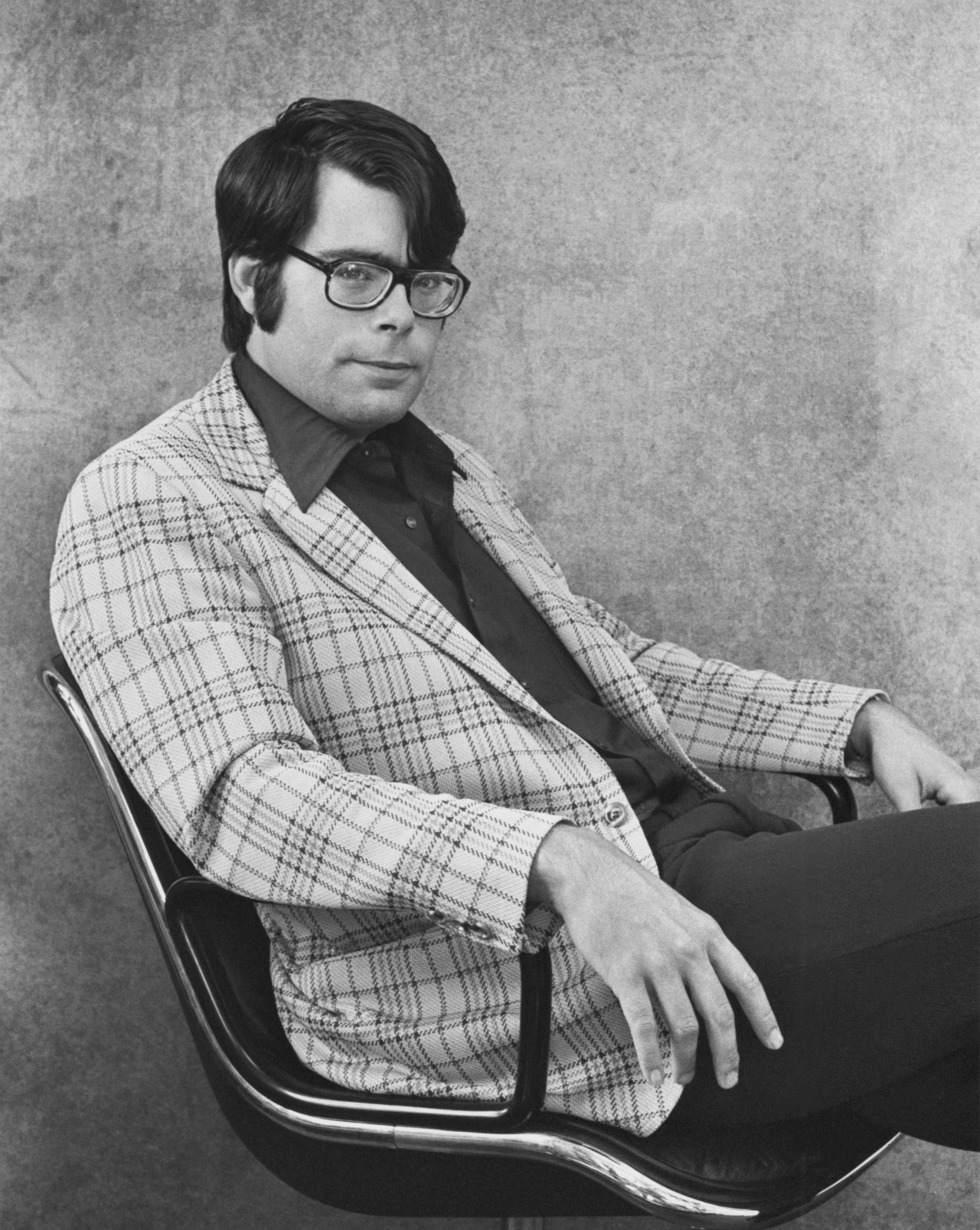 Black-and-white portrait of Stephen King in the mid-1970s.
