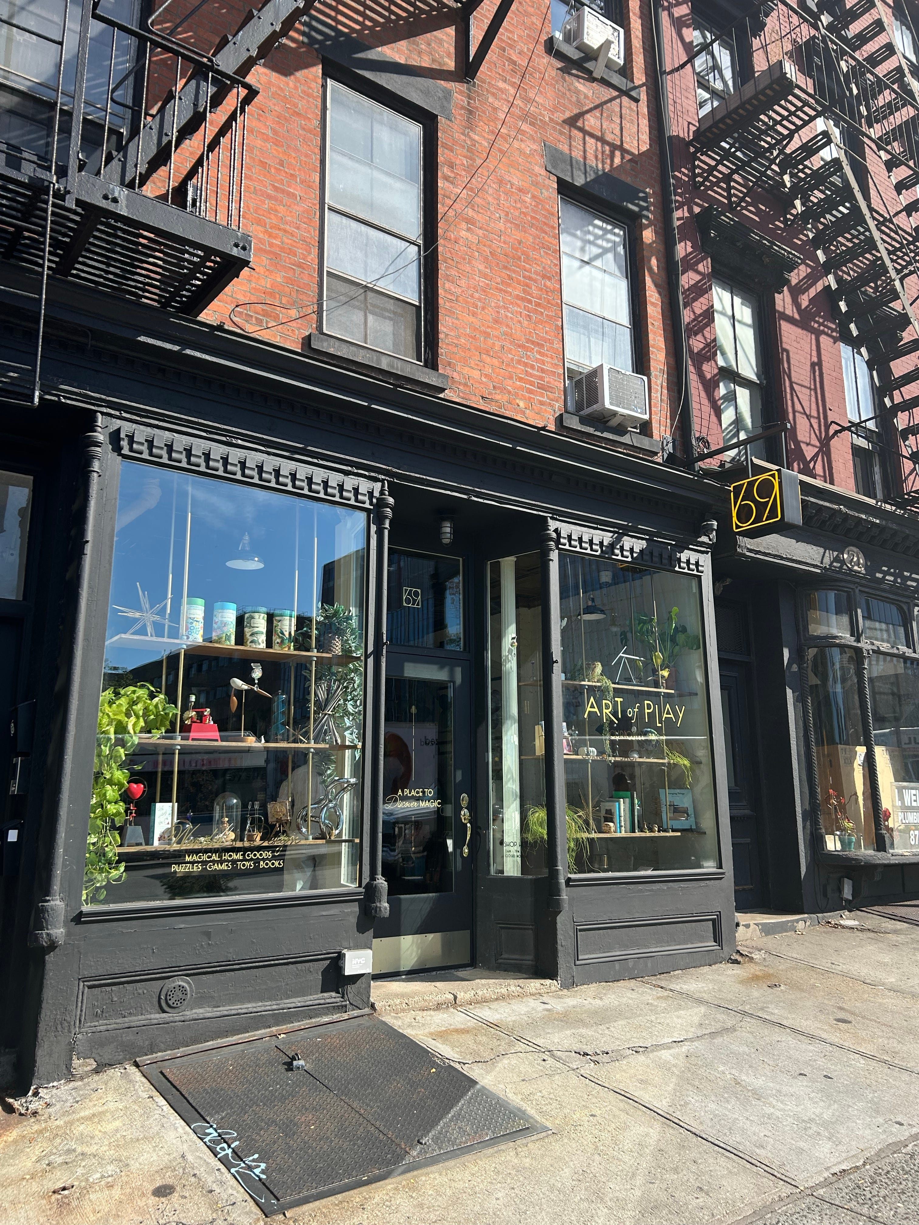 Click to open the image gallery Art of Play, a shop in Brooklyn, NY, at the center of a dispute with Kelly Clarkson, is pictured Oct. 13, 2026. Clarkson visited the store on Oct. 10 and later claimed in a post on X that an employ…